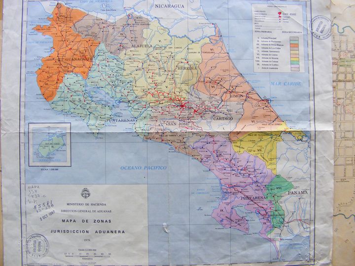 biblioteca 307 copy.jpg